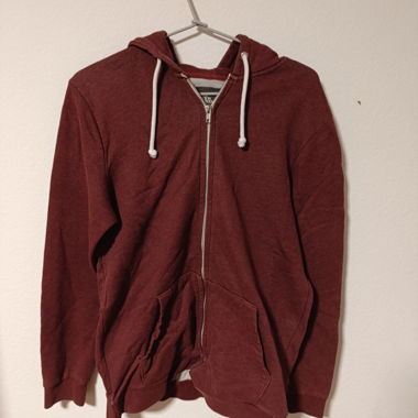 Roter Zip Hoodie 