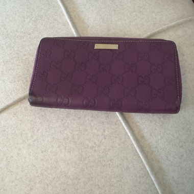 Portafoglio Gucci viola in pelle