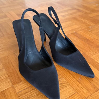 Black slingback heels