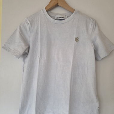 Basic T-shirt with clover