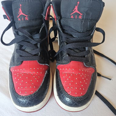 Scarpe Jordan Black and Red Edition