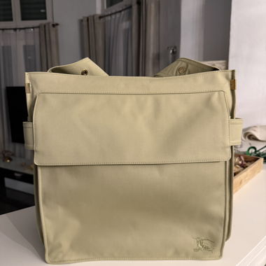 Burberry beige shoulder bag