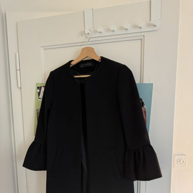 Zara Mantel