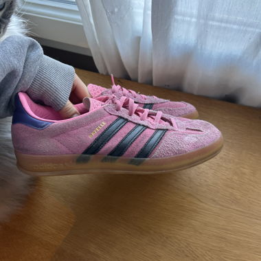 Scarpe adidas Gazelle rosa