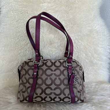 Coach Monogramm lila Mini Schultertasche