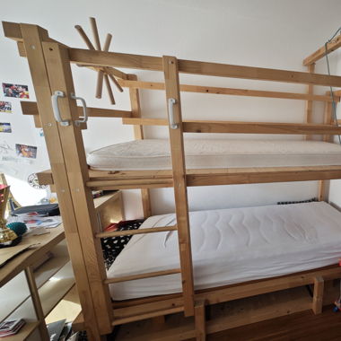 Hochbett 200x90 mit stabilem "Piratenschiff" Anbau