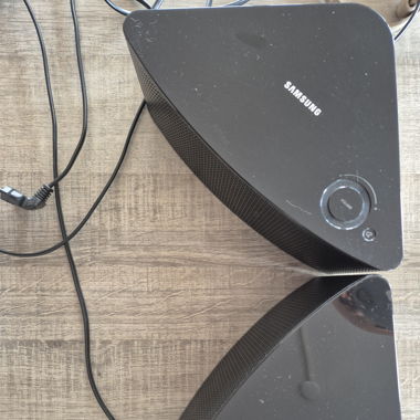 Wireless speaker Samsung