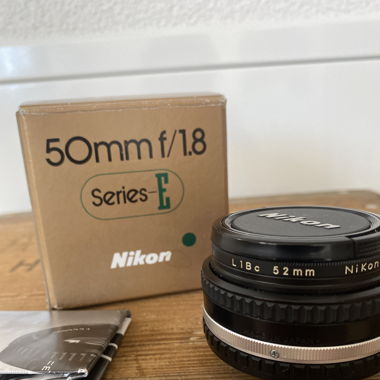 Nikon Objektiv 50mm f/1.8 Series E