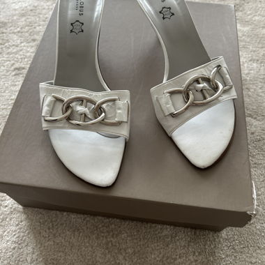 Globus Heeled Slip-On Sandals
