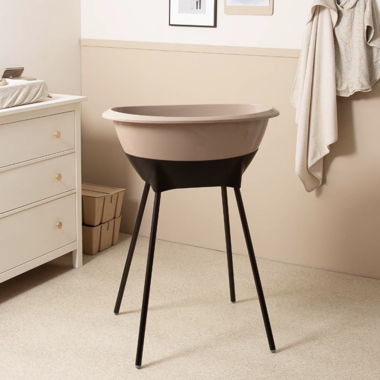 Babybadewanne mit Stativ Baby