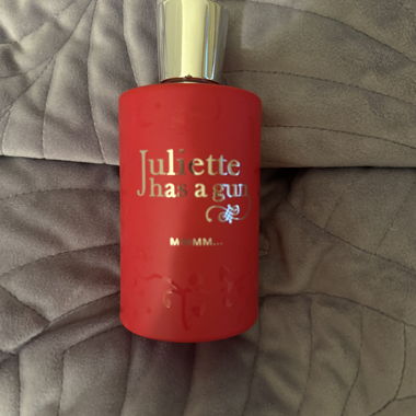 Julliette has a gun
