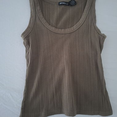 Braunes Rippen-Tanktop