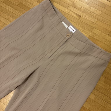 Pantaloni in tessuto beige a righe di Biaggini