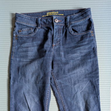 Jeans dritti in denim