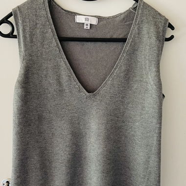 Grey Knit Top with V-Neck