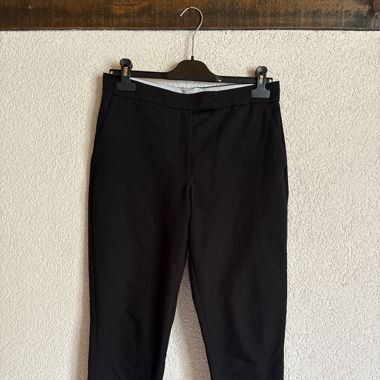 Pantaloni neri
