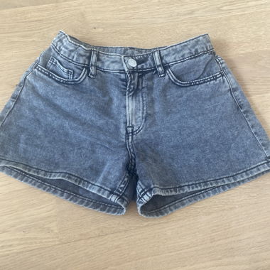 Kurze Jeans