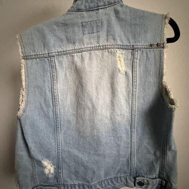 Gilet in jeans ONLY con borchie