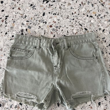 BDG SHORTS SIZE M