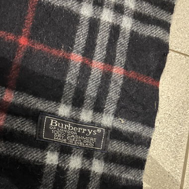 Burberry Schal Schwarz / Grau