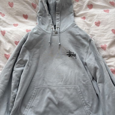 stüssy hoodie hellblau