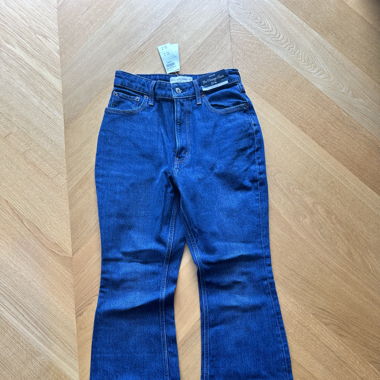 Abercrombie& Fitch Vintage Flare High Rise