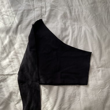 Top asymétrique 