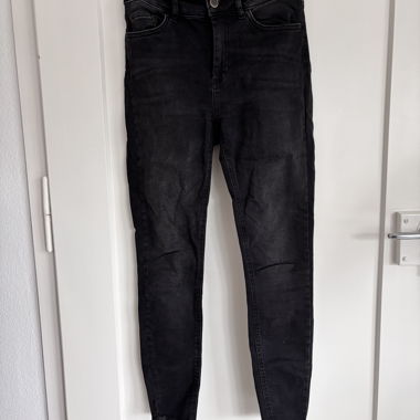Jeans neri ONLY Gr. M/30