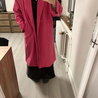 Pinker Mantel