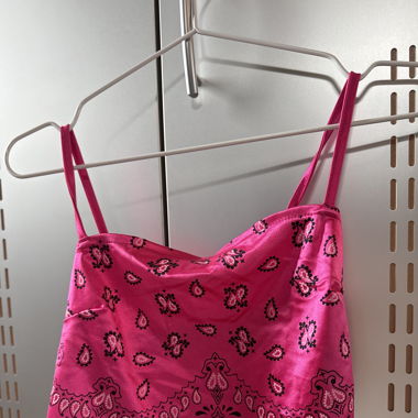 Kurzes Top