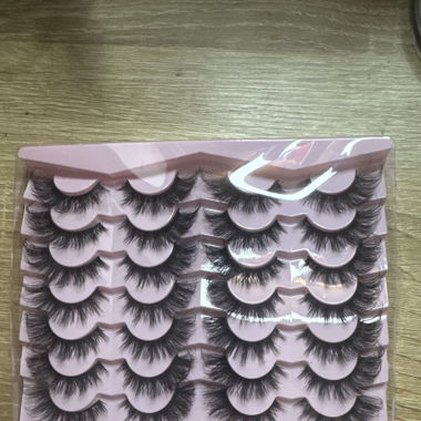 faux cils