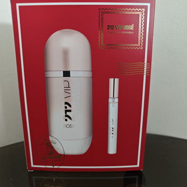 Carolina Herrera 212 VIP Rosé Set 80 und 10 ml