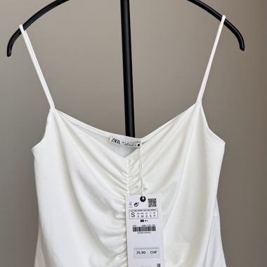Top corto Zara bianco. NUOVO.