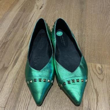 Ballerines vertes à clous EU 37