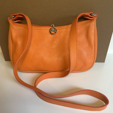 Orange Longchamp crossbody bag - Le Foulonné.