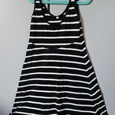 Robe d'été, rayée