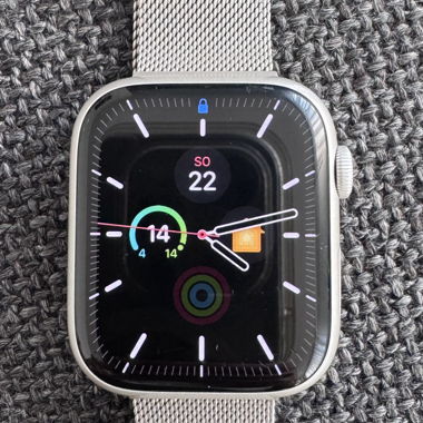 Apple Watch Series 7 GPS, 45mm in alluminio