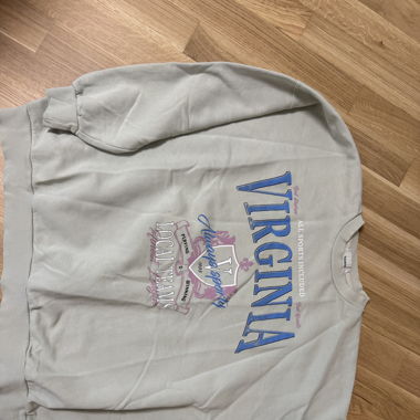 Pull&Bear Sweater