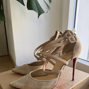 Christian Louboutin Pumps