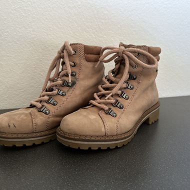 Pink Winter Shoes - Landrover