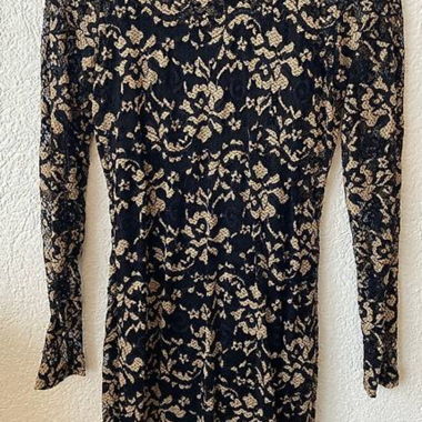 Spitzenkleid körperbetont