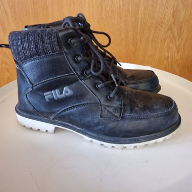 FILA boots size 40