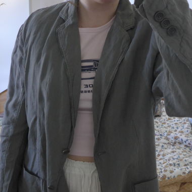 Graue Leinenjacke