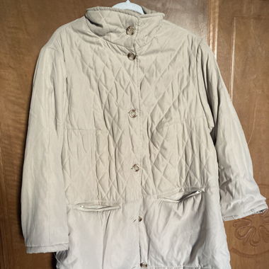 Beige quilted Citylife jacket