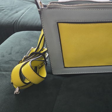 Trendige Schultertasche Blau Gelb Frühling Sommer