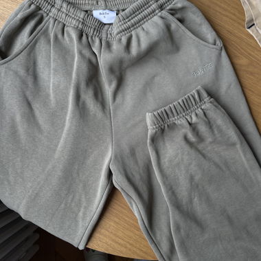 bo and tee sweatpants