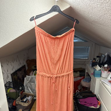 trägerloses Kleid