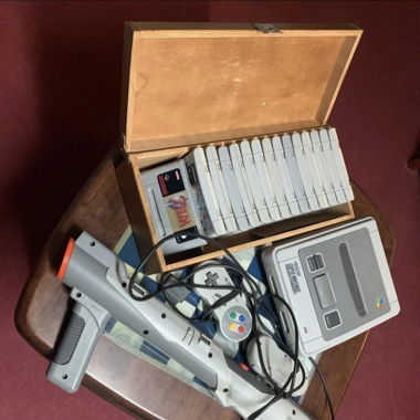 SUPER NINTENDO SNES MIT SEINEN BESTENSPIELEN JAPAN