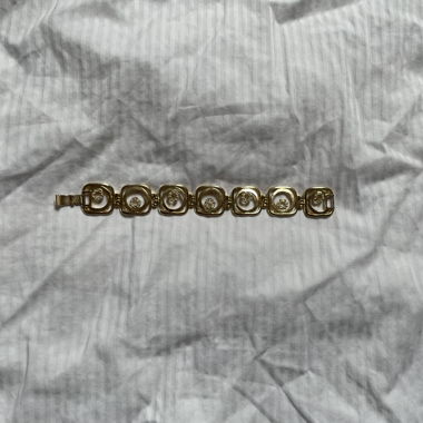 Bracelet en chaîne de couleur dorée