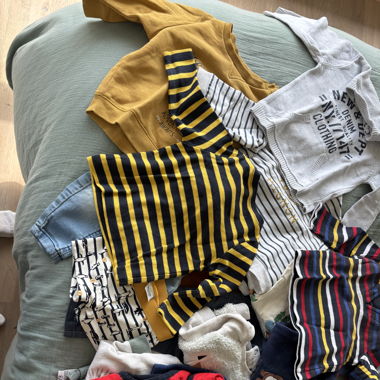 Lot vêtement bébé 12 mois (garçon) 